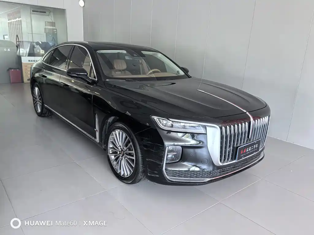Hongqi H9 2023 2.0T Zhilian Flagship Edition купить на сайте DeffCars