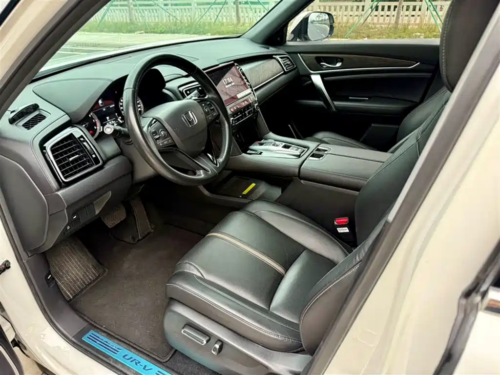 Honda UR-V 2020 370TURBO two-wheel drive premium version купить на сайте DeffCars