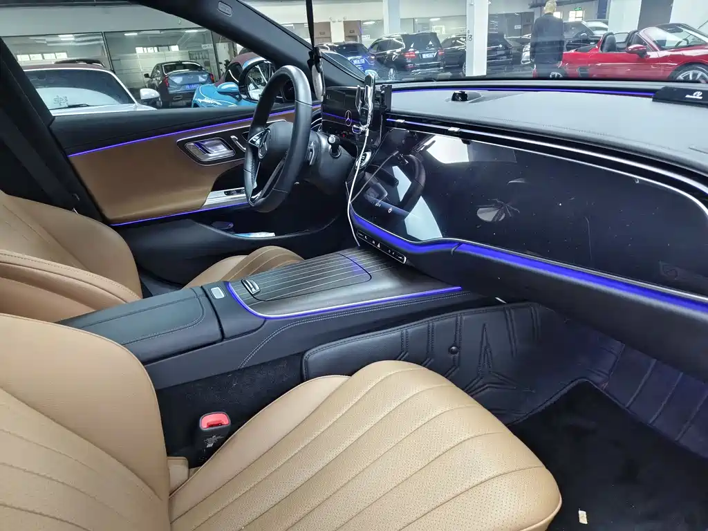Mercedes-Benz E-Class 2024 E 300 L Luxury Model купить на сайте DeffCars