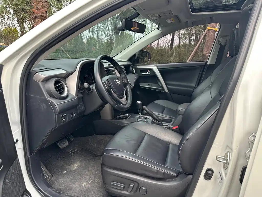 RAV4 Rongfang 2019 2.0L CVT two-wheel drive fashion version National VI купить на сайте DeffCars