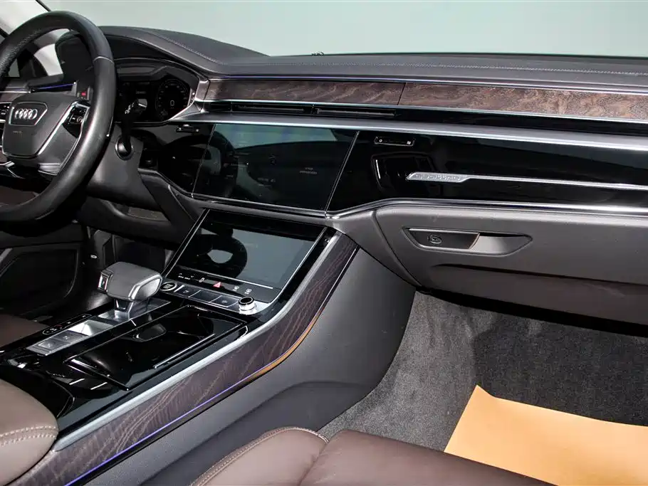 Audi A8 2024 A8L 45 TFSI quattro luxury model купить на сайте DeffCars