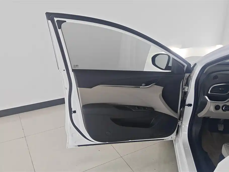 Yinglang 2018 15T Manual Elite National V купить на сайте DeffCars