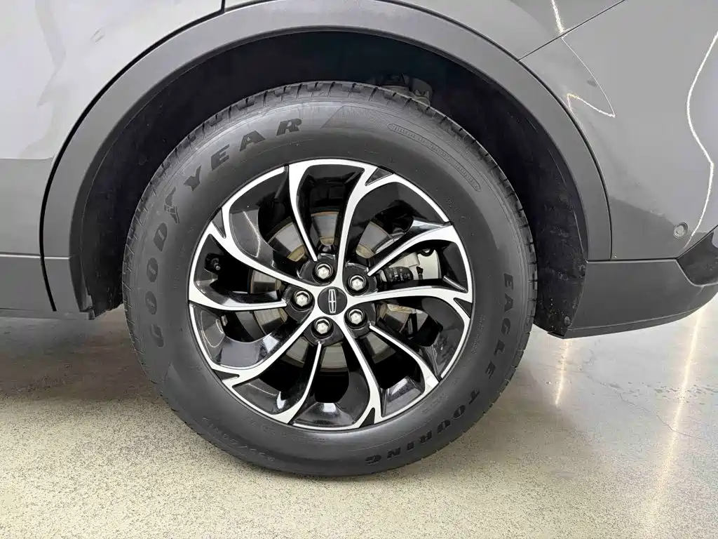 Voyager 2023 2.0T four-wheel drive exclusive edition купить на сайте DeffCars