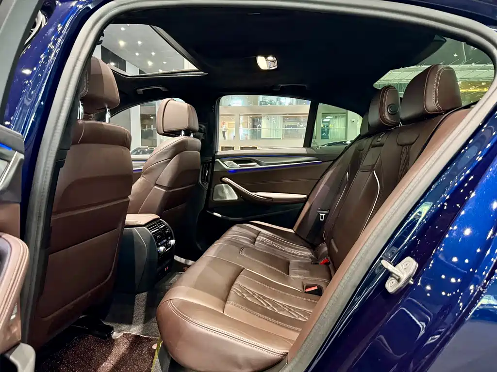 BMW 5 Series Imported 2021 Facelift 540i Fashion Edition M Sports Package купить на сайте DeffCars