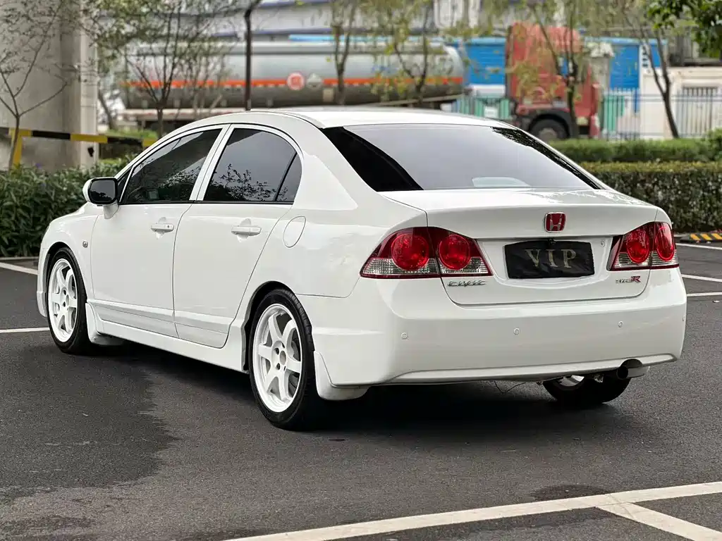 Siming 2012 1.8L automatic купить на сайте DeffCars