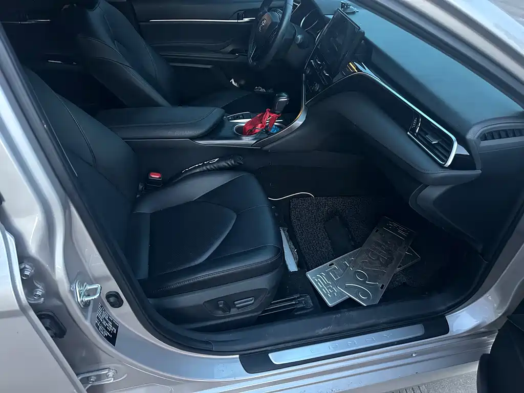 Camry 2021 2.0G Deluxe Edition купить на сайте DeffCars