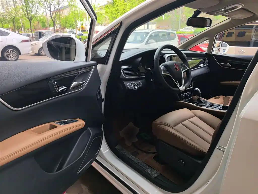 Song MAX 2018 1.5T automatic intelligent connection exclusive model 6 seats купить на сайте DeffCars
