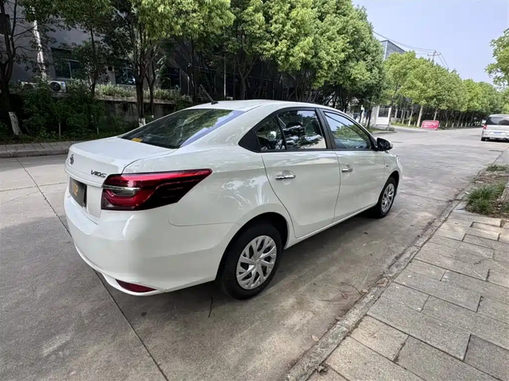 Vios 2022 1.5L 20th Anniversary Edition купить на сайте DeffCars