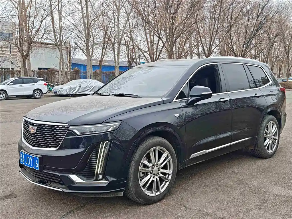 Cadillac XT6 2022 2.0T seven-seat two-wheel drive luxury model купить на сайте DeffCars