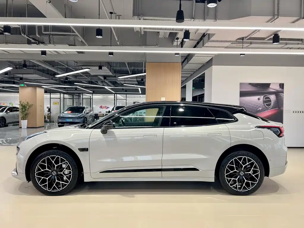 Jikrypton 001 2025 YOU version 100kWh four-wheel drive купить на сайте DeffCars