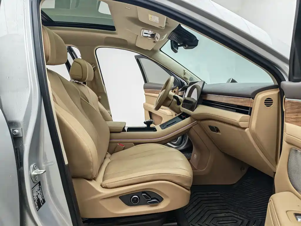 Wenjie M7 2024 1.5T rear drive Plus version 5 seats купить на сайте DeffCars