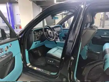 Cullinan 2020 Black Badge купить на сайте DeffCars