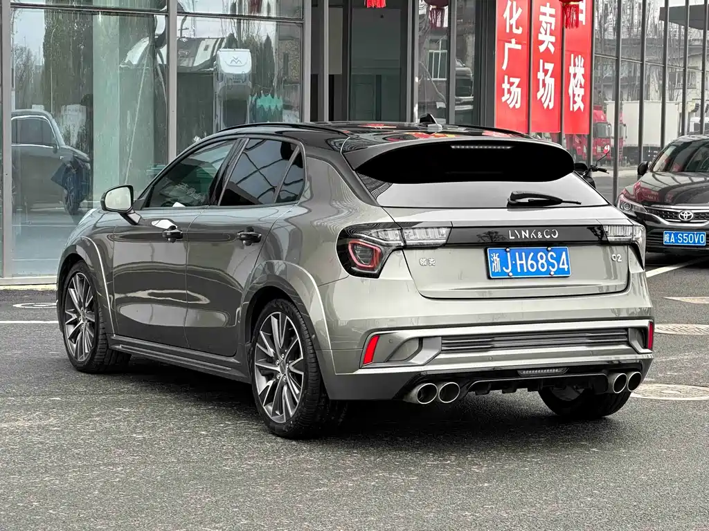 Lynk & Co 02 Hatchback 2022 2.0TD Pro купить на сайте DeffCars