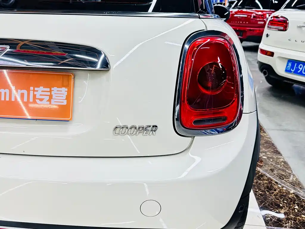 MINI 2016 1.5T COOPER купить на сайте DeffCars