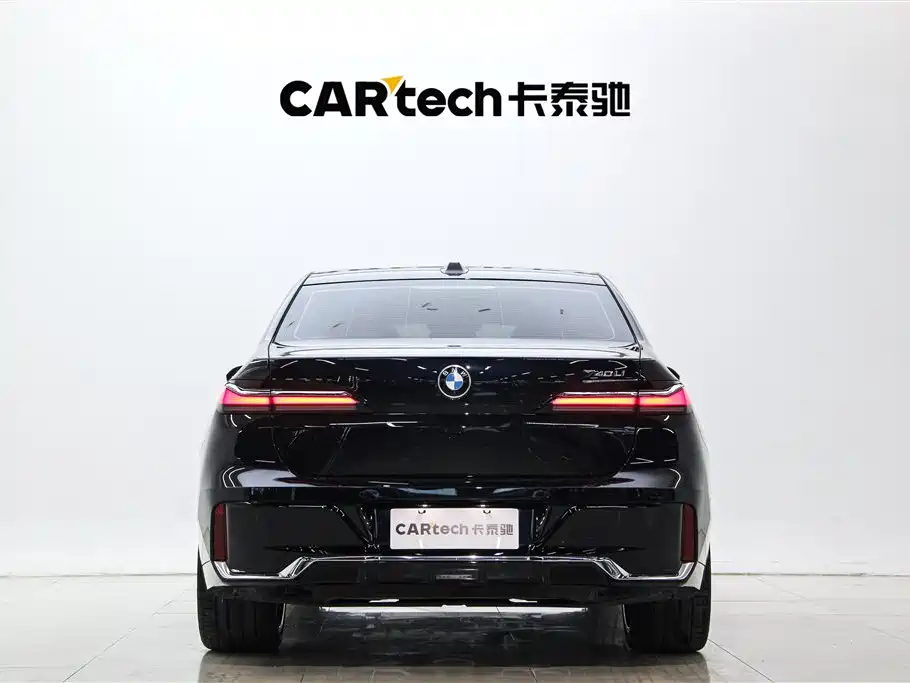 BMW 7 Series 2023 740Li Leading M Sports Package купить на сайте DeffCars