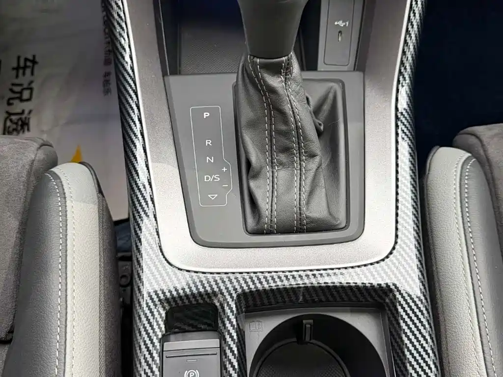 Audi Q3 2022 40 TFSI Fashionable and Dynamic купить на сайте DeffCars