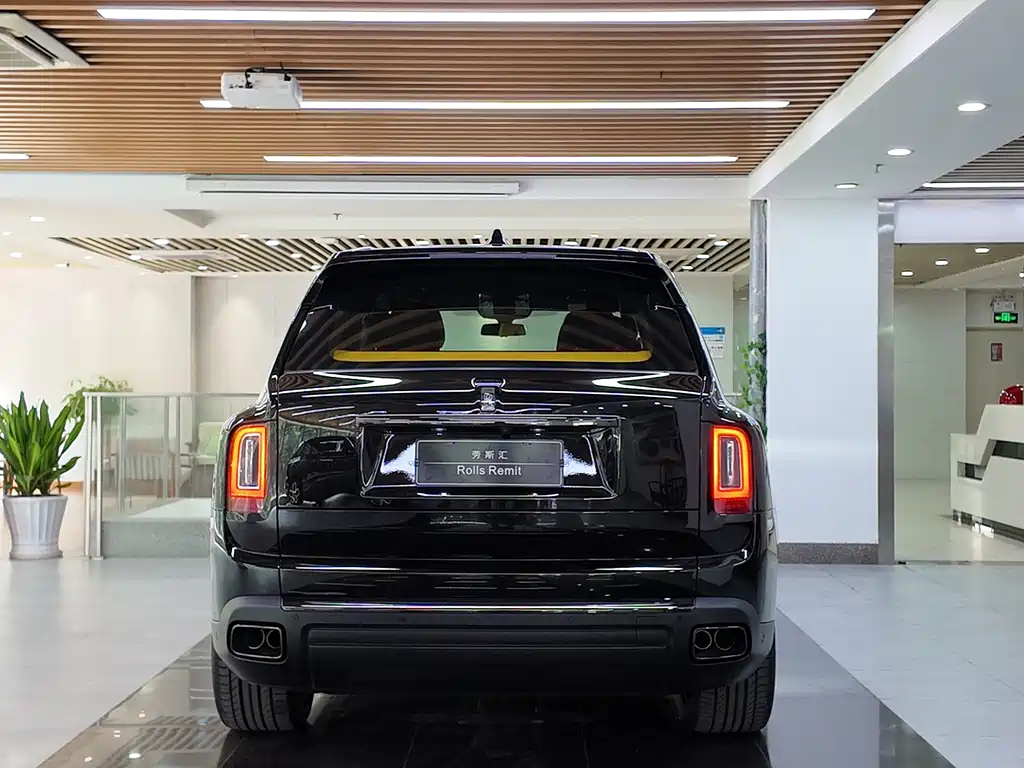 Cullinan 2024 Black Badge купить на сайте DeffCars