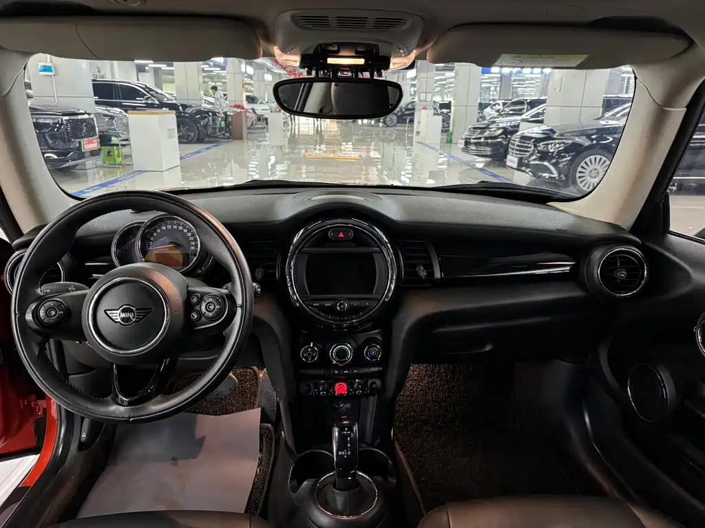 MINI 2018 1.5T ONE PLUS купить на сайте DeffCars