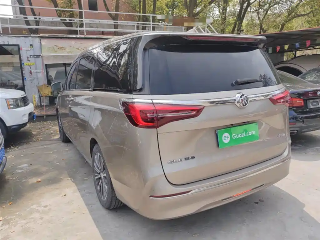 Buick GL8 2023 ES Lu Zun flagship model купить на сайте DeffCars