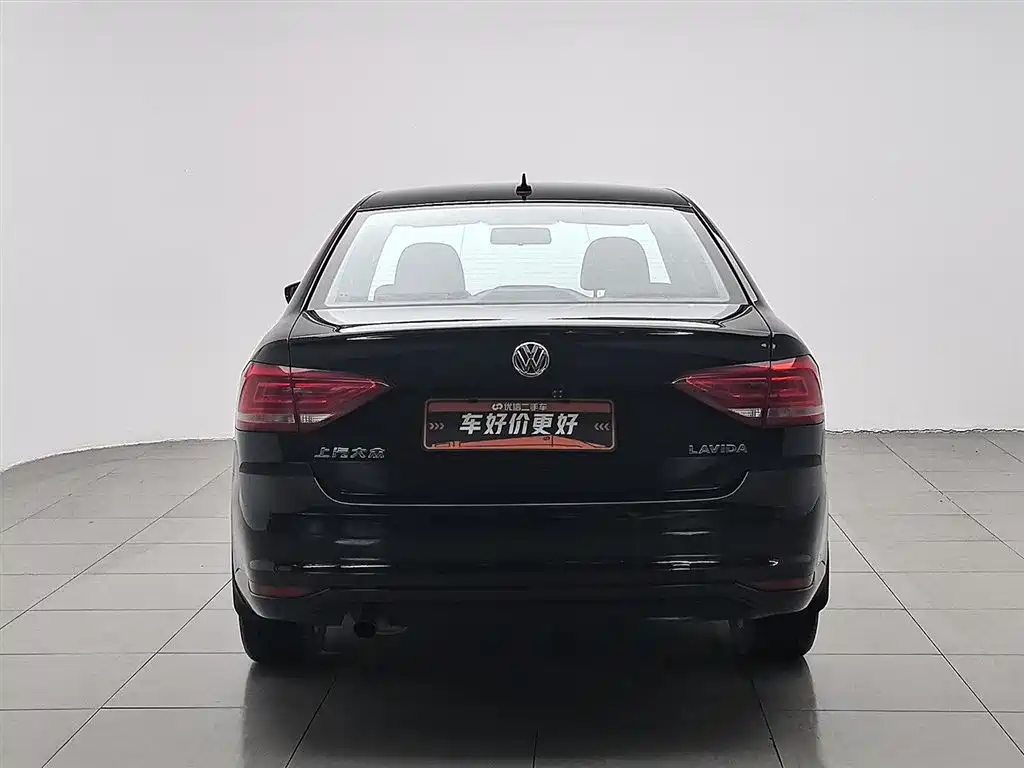 Lavida 2017 1.6L Manual Fashion Edition купить на сайте DeffCars