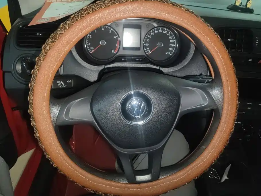 Polo 2016 1.4L manual fashion model купить на сайте DeffCars