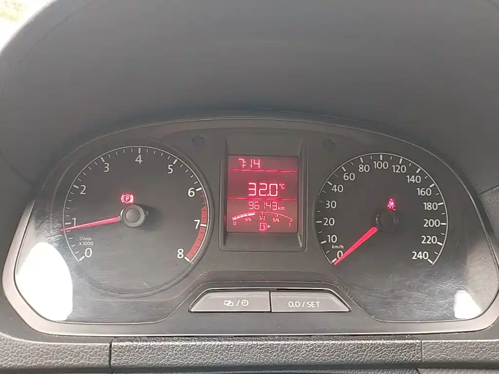 Jetta 2015 Premium Edition 1.4L Manual Fashion Model купить на сайте DeffCars