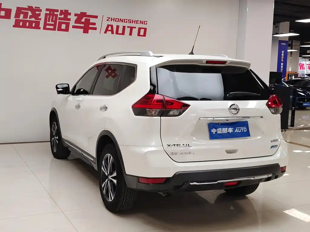 X-Trail 2017 2.5L CVT Deluxe Edition 4WD купить на сайте DeffCars
