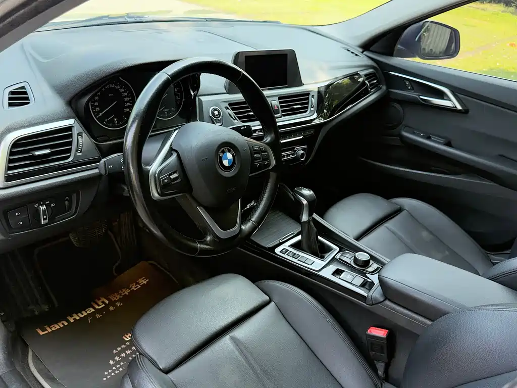 BMW 1 Series 2017 118i Sports купить на сайте DeffCars