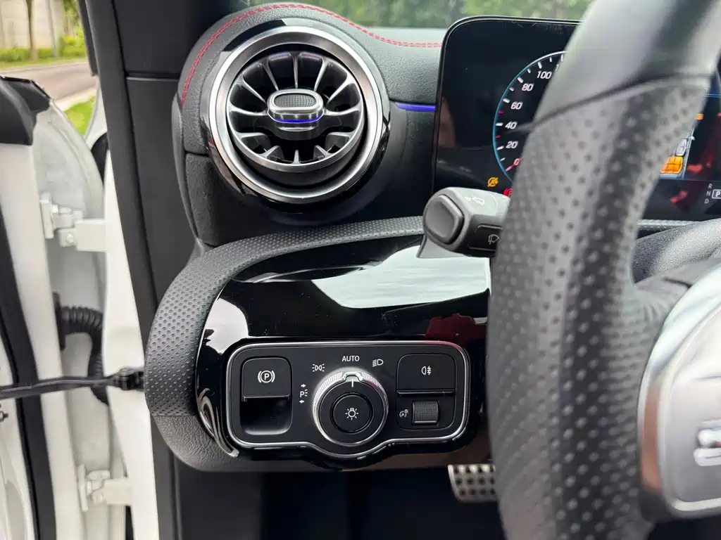 Mercedes-Benz CLA imported 2021 CLA 200 купить на сайте DeffCars