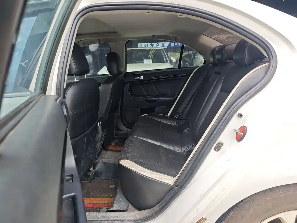 Yishen 2013 Fashion Edition 1.8L CVT Comfort Type купить на сайте DeffCars