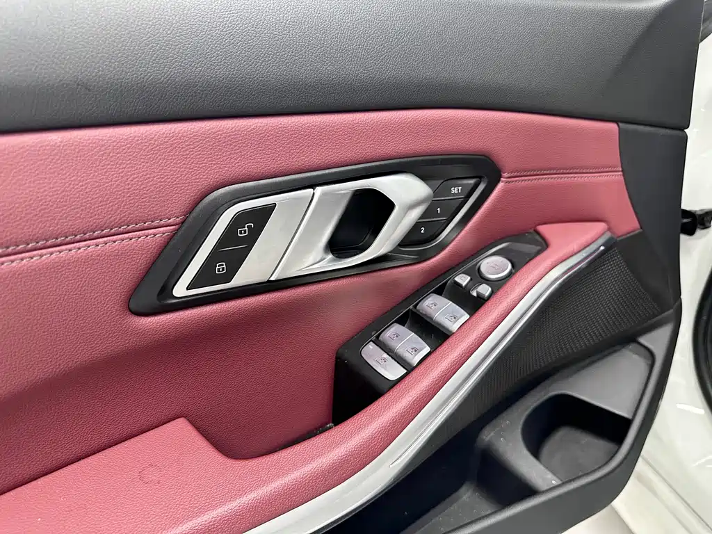 BMW 3 Series 2024 325i M Sports Package купить на сайте DeffCars