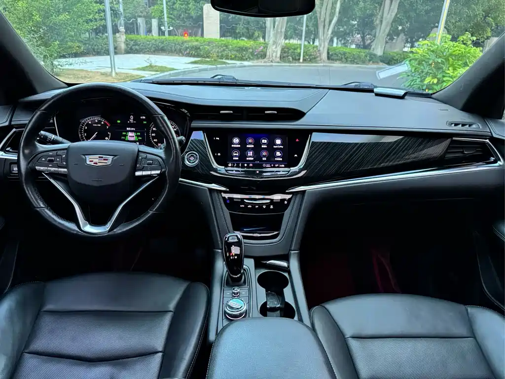 Cadillac XT6 2021 28T six-seat four-wheel drive luxury model купить на сайте DeffCars