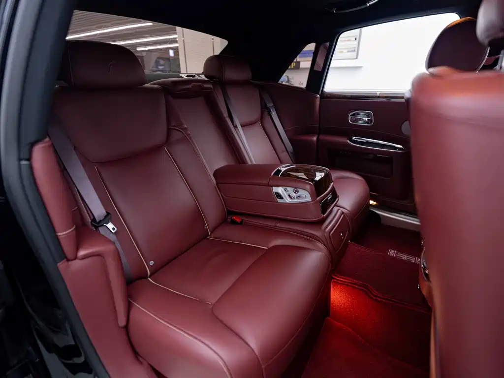 Ghost 2018 6.6T standard wheelbase version купить на сайте DeffCars