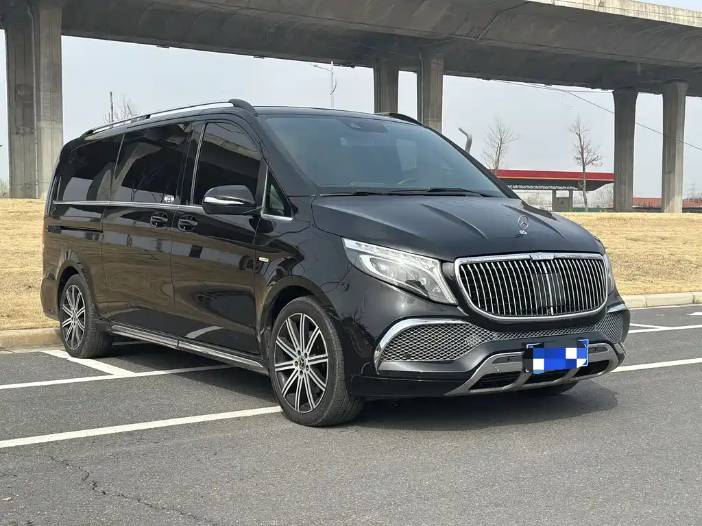 Mercedes-Benz V-Class 2022 V 260 L Long Wheelbase Premium Edition купить на сайте DeffCars
