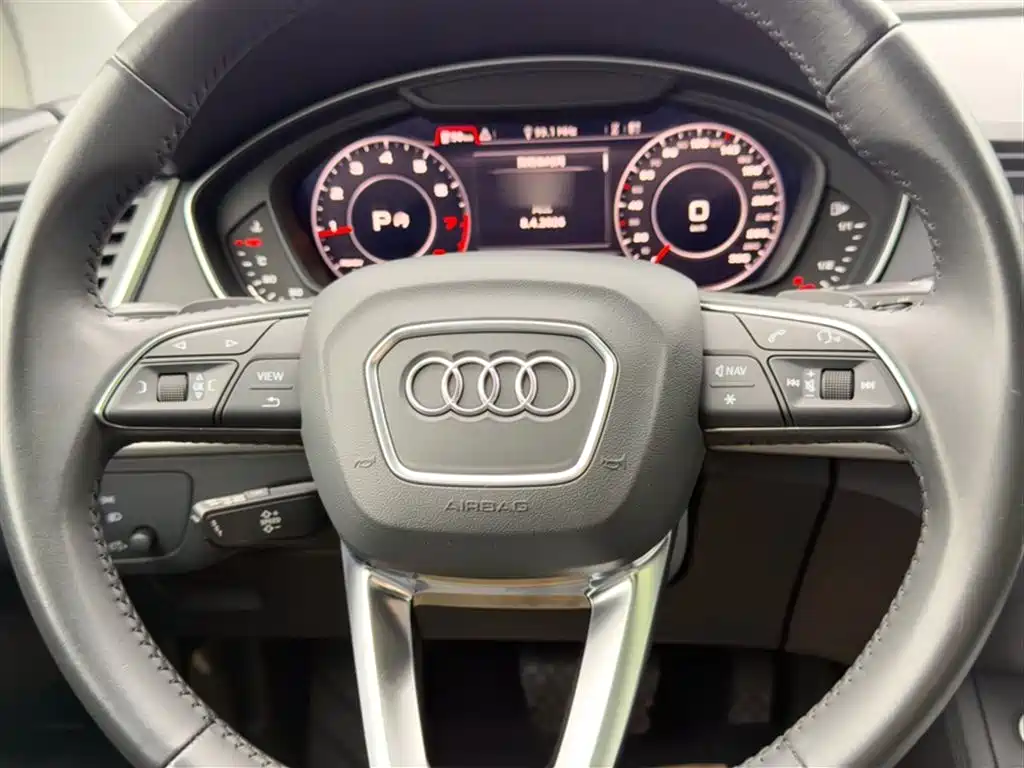 Audi Q5L 2020 facelift 40 TFSI enjoys fashionable style купить на сайте DeffCars