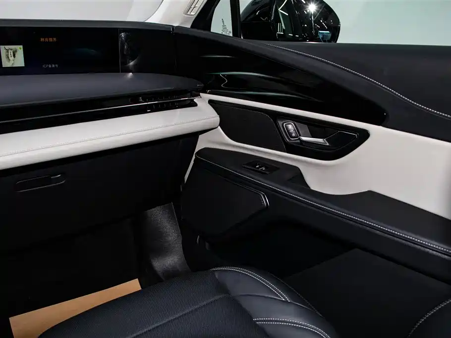 Voyager 2023 2.0T four-wheel drive premium version купить на сайте DeffCars