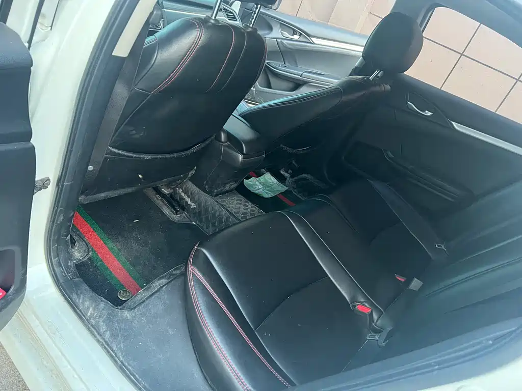 Civic 2019 220TURBO CVT Dynamic Edition National V купить на сайте DeffCars