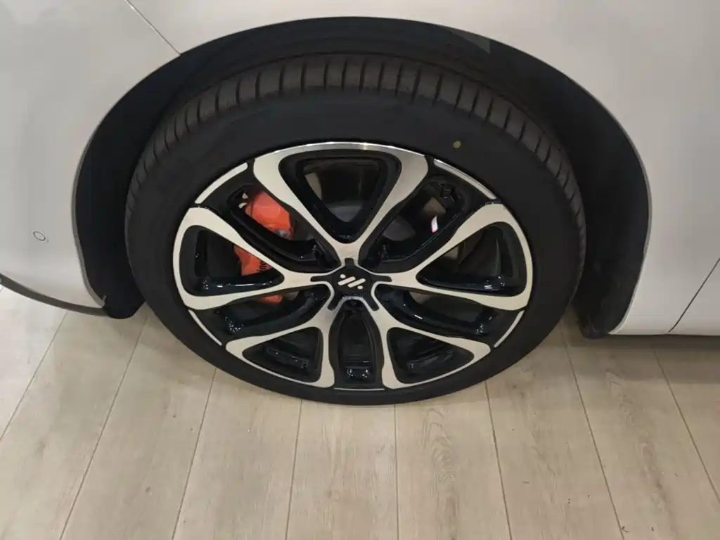 LS6 2026款 增程 52 Max купить на сайте DeffCars