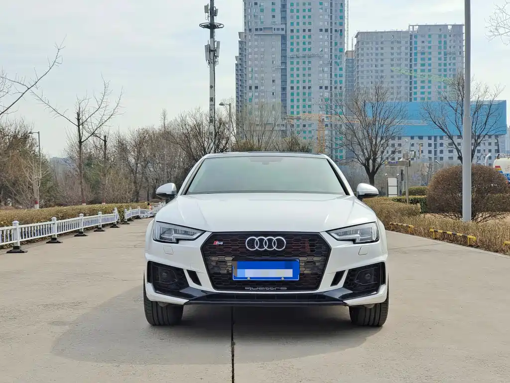 Audi A4L 2018 30th Anniversary Model 40 TFSI Enterprising купить на сайте DeffCars