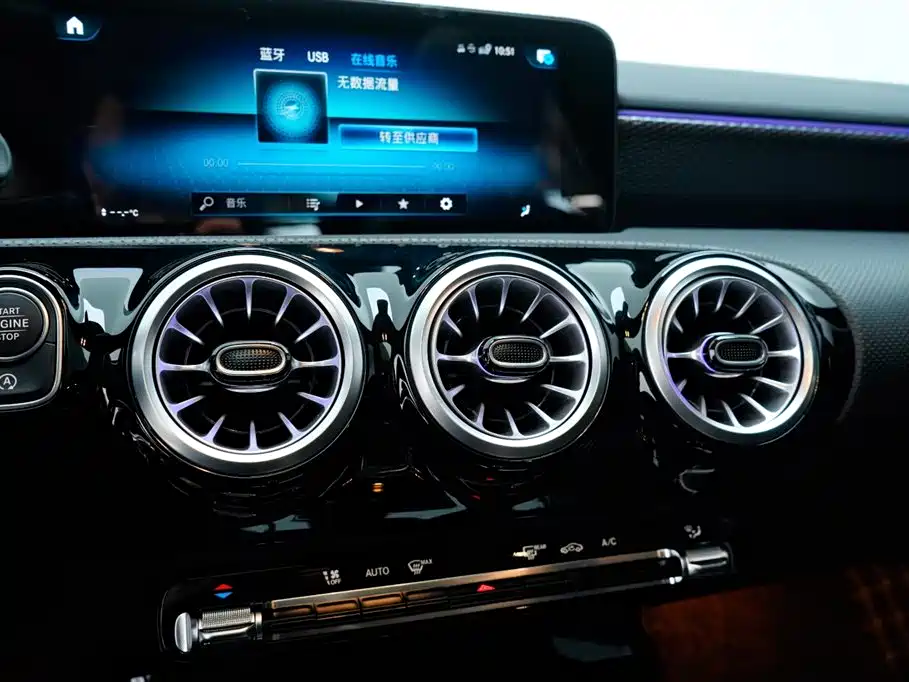 Mercedes-Benz A-Class 2022 Facelift A 200 L Sports Sedan Fashionable купить на сайте DeffCars