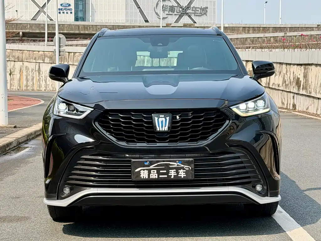 Crown Lufang 2024 2.5L HEV four-wheel drive luxury version купить на сайте DeffCars