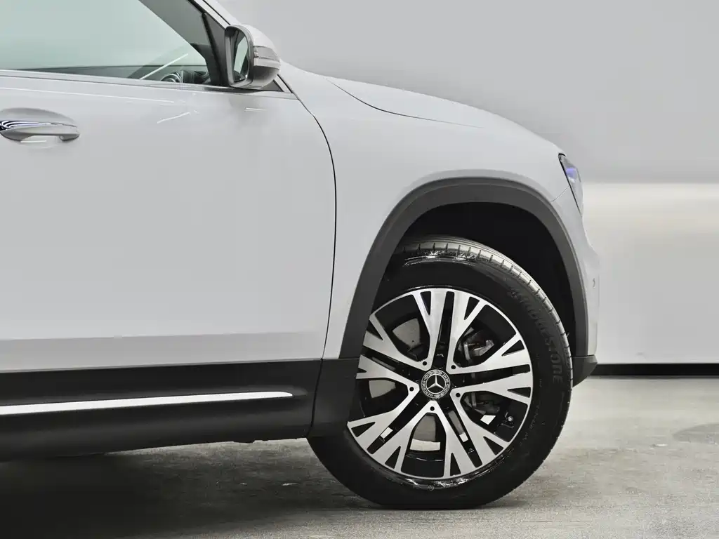 Mercedes-Benz GLB 2024 GLB 220 Dynamic купить на сайте DeffCars