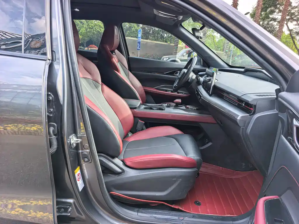 Changan Auchan Z6 2023 Blue Whale 1.5T DCT smart model купить на сайте DeffCars
