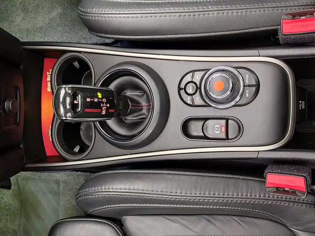 MINI COUNTRYMAN 2019 2.0T COOPER S ALL4 Artist купить на сайте DeffCars