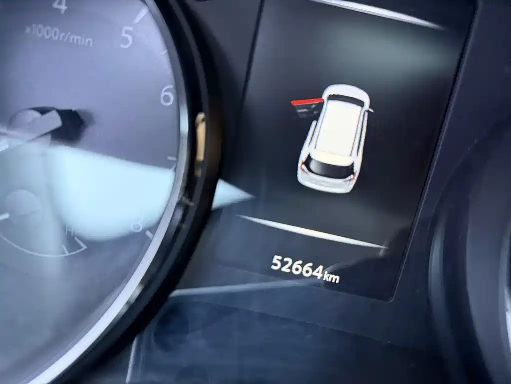 X-Trail 2022 2.0L 2WD Intelligent Link Premium Edition купить на сайте DeffCars