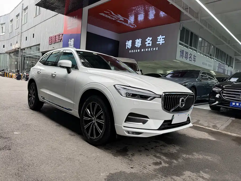 Volvo XC60 2018 T5 four-wheel drive Zhiya Luxury Edition купить на сайте DeffCars