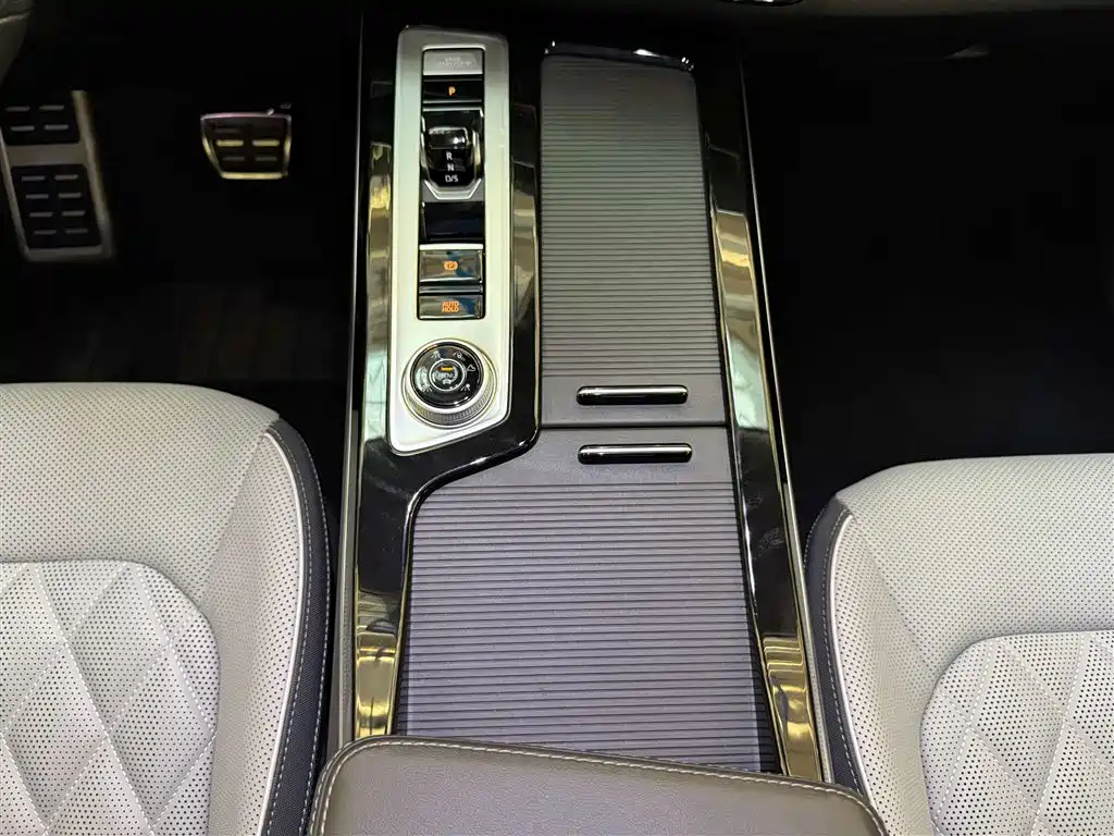 Lanxun 2023 380TSI four-wheel drive R-Line cruise version купить на сайте DeffCars