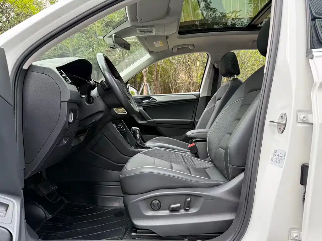 Tiguan L New Energy 2021 430PHEV plug-in hybrid flagship version купить на сайте DeffCars