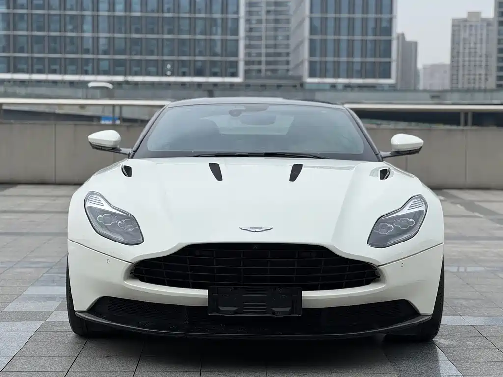 Aston Martin DB11 2016 5.2T First Edition купить на сайте DeffCars