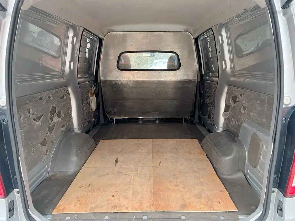 Wuling Rongguang V 2019 1.5L practical van transport truck купить на сайте DeffCars